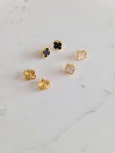 Load image into Gallery viewer, The Clover Earrings