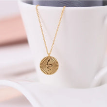 Load image into Gallery viewer, The Solange Necklace