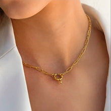 Load image into Gallery viewer, The Stella Necklace