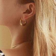 Load image into Gallery viewer, The Chantal Hoop Earrings