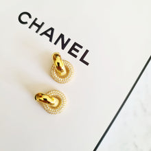 Load image into Gallery viewer, The Olivia Earrings