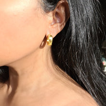 Load image into Gallery viewer, The Olivia Earrings