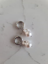 Load image into Gallery viewer, The Paradisa Earring