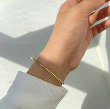 Load image into Gallery viewer, The Claudia Bangle
