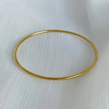 Load image into Gallery viewer, The Claudia Bangle
